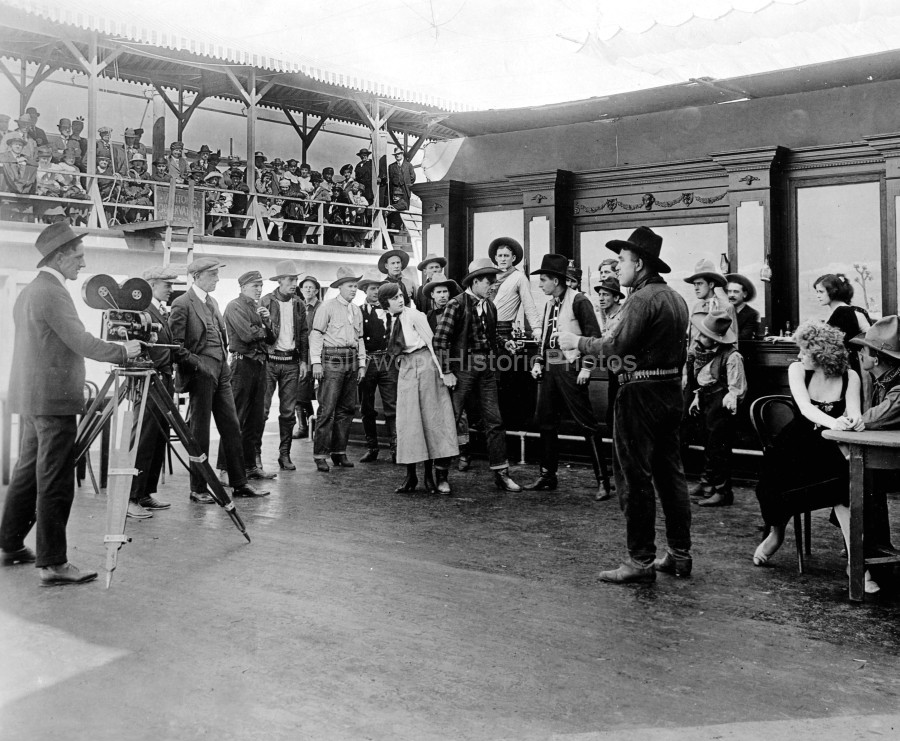 Loves Lariet 1916.jpg